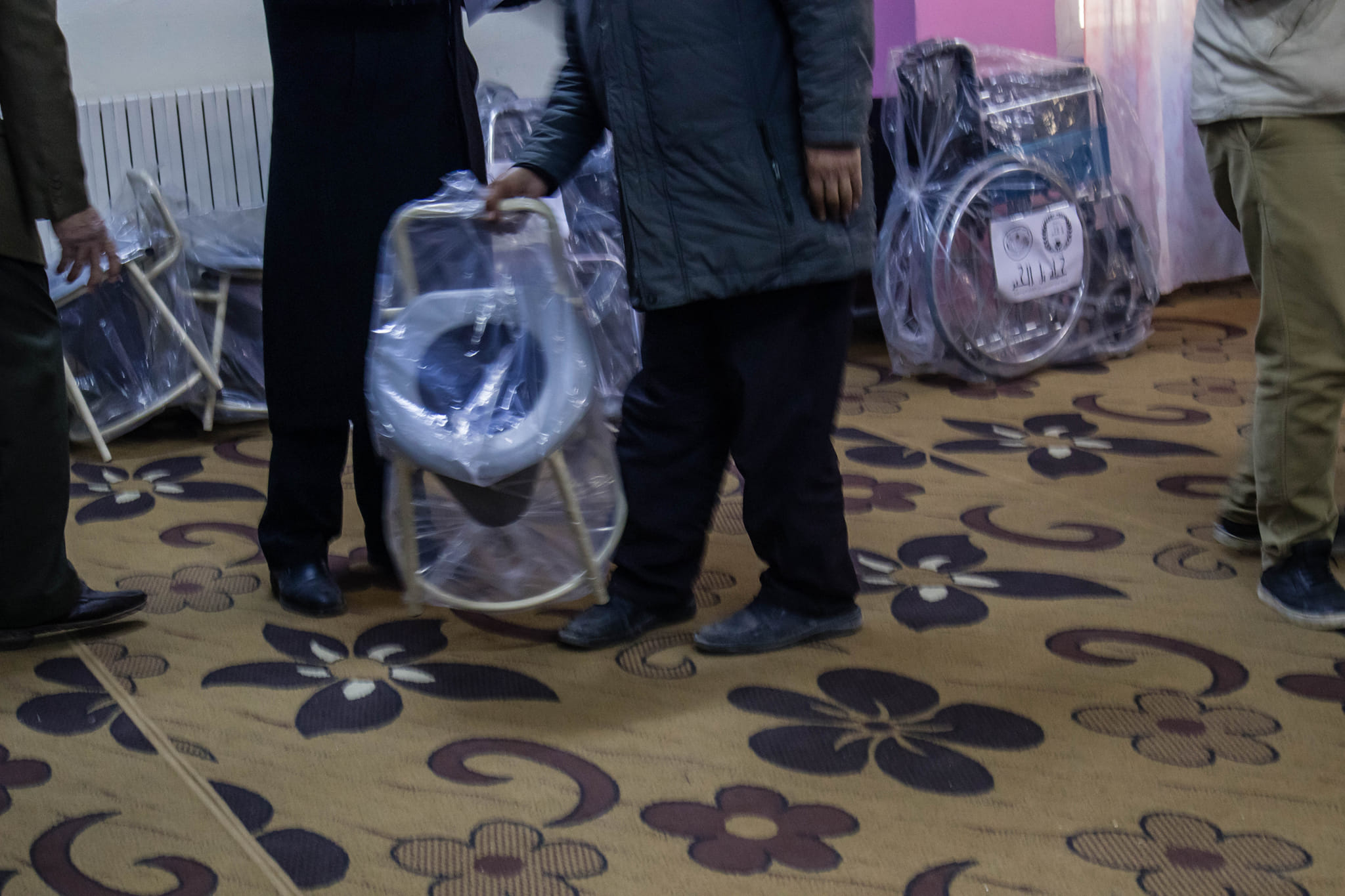 أثناء الإشراف على توزيع تبرعاتكم في مدينة اللاذقية🙏